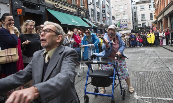 Wide&#x20;Open&#x20;Opera&#x20;Things&#x20;We&#x20;Throw&#x20;Away&#x20;2